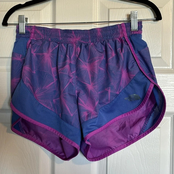 The North Face women’s blue and purple lined athletic shorts size small - Picture 1 of 8